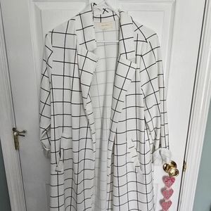Like new XL Long blazer/duster with collar